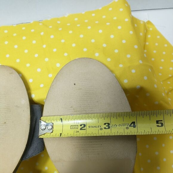 BU Collection Womans Sz 12 Faux Suede Block Heel Sandals Gray - Picture 9 of 10